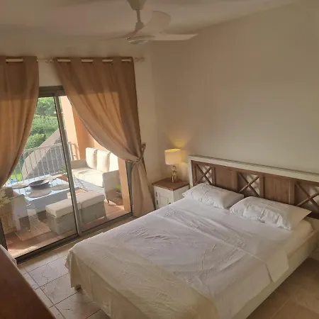 Apartment Benatalaya,heated Pool,saunas,gym Estepona