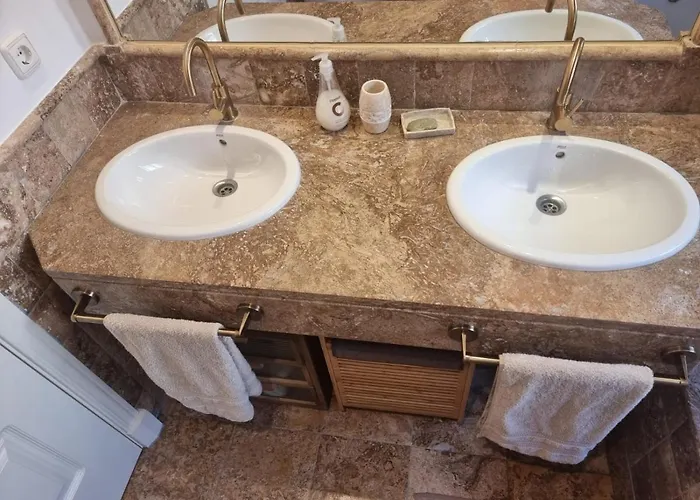 Benatalaya,heated Pool,saunas,gym Εστεπόνα