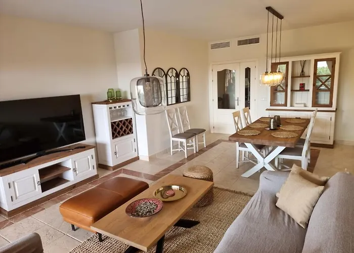 Benatalaya,heated Pool,saunas,gym Apartman *