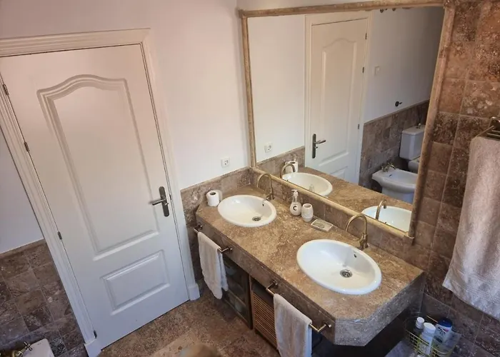 Benatalaya,heated Pool,saunas,gym Lägenhet Estepona